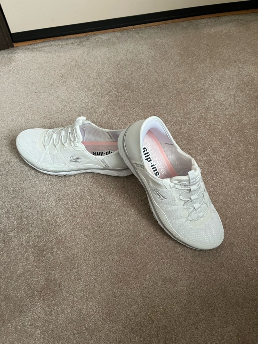 Skechers Women’s White Slip-Ins Lightweight Sneakers